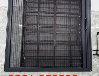 Cửa lưới chống muỗi cho cửa sổ