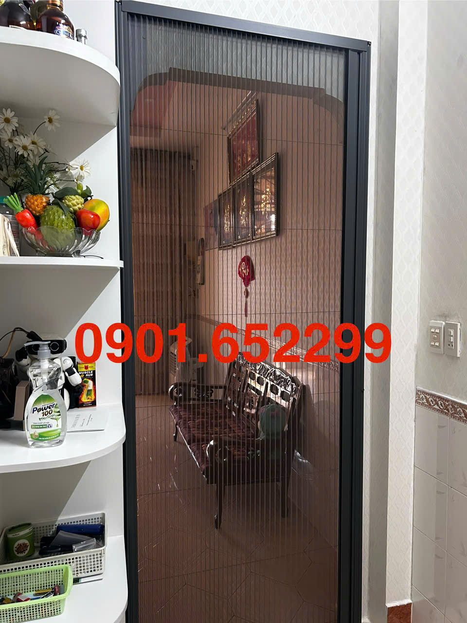 Cửa lưới chống muỗi an toàn cho trẻ