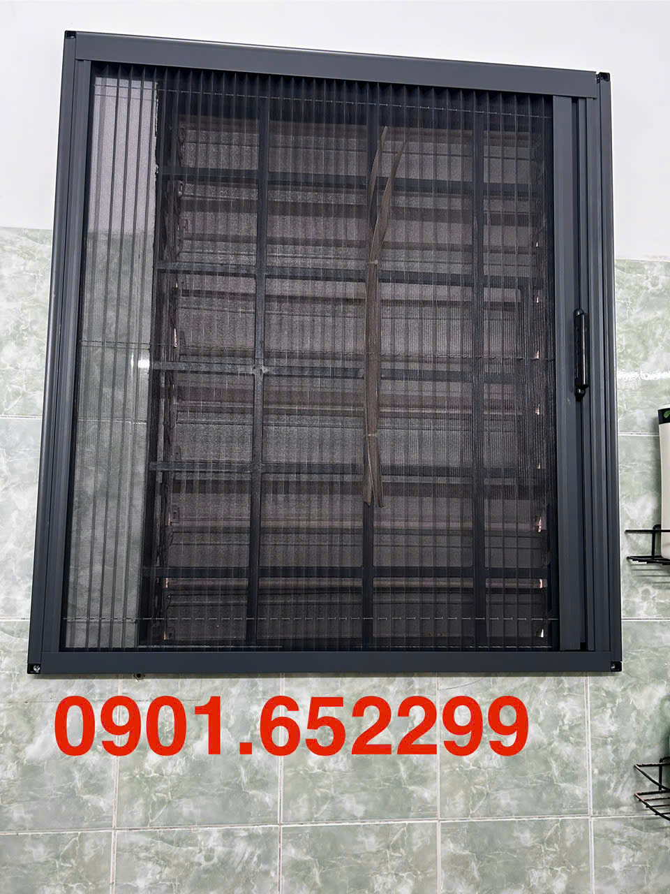 Cửa lưới chống muỗi cho cửa sổ