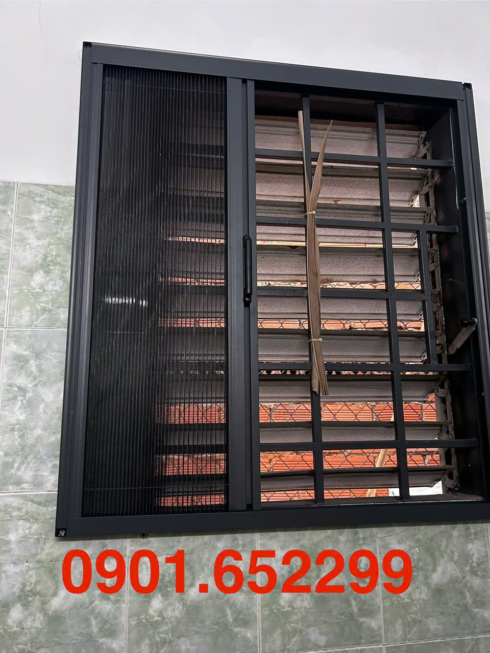 Cửa lưới chống muỗi cho cửa sổ