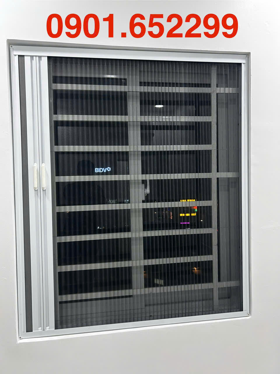 Cửa lưới chống muỗi cho nhà phố