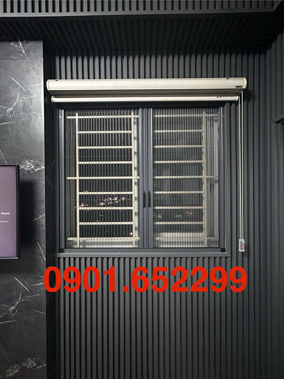 Cửa lưới chống muỗi cho nhà phố hiện đại