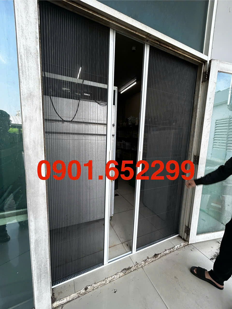 Cửa lưới chống muỗi giá bao nhiêu