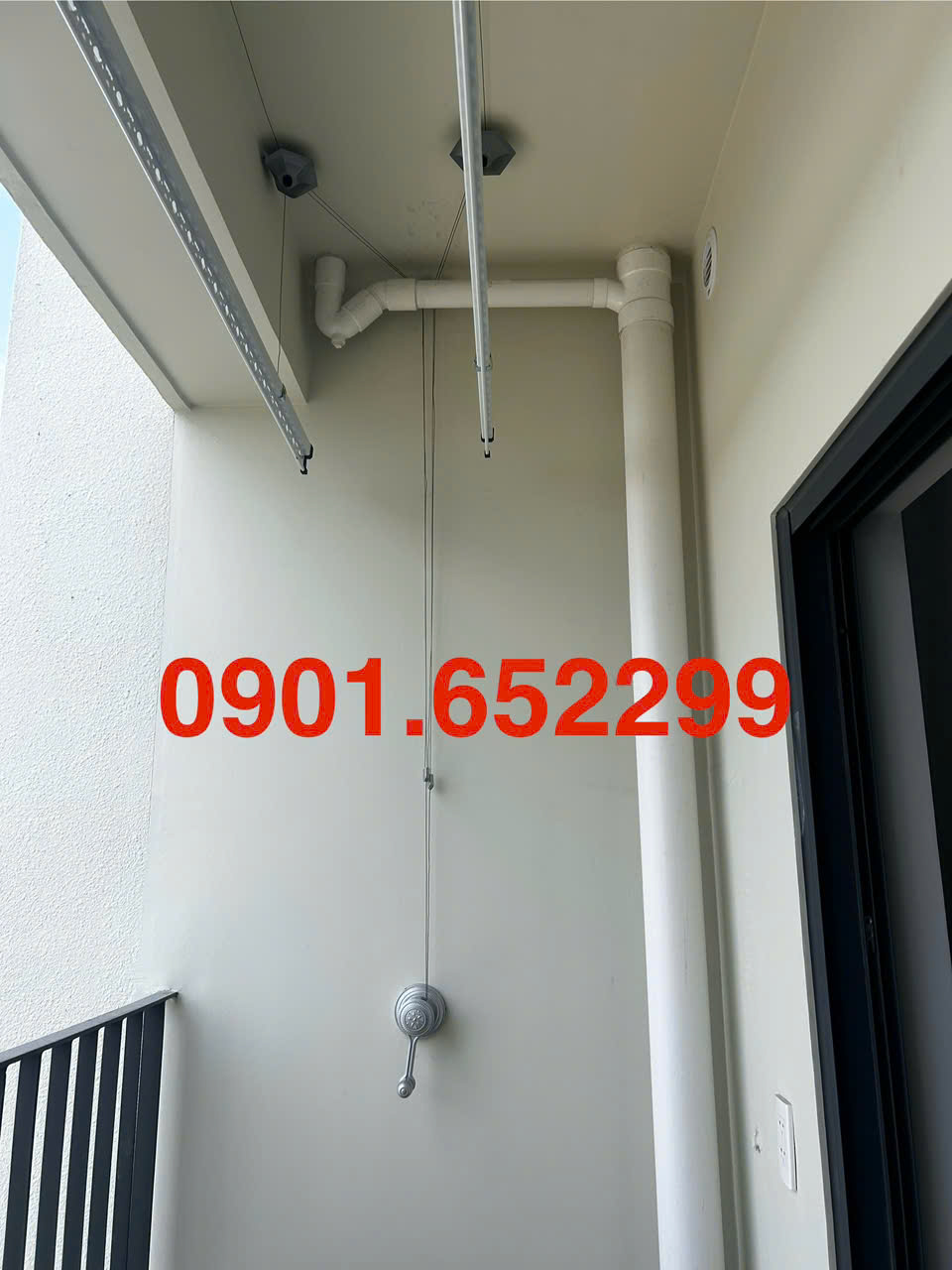 Giàn phơi gắn trần có thay giây cáp được không