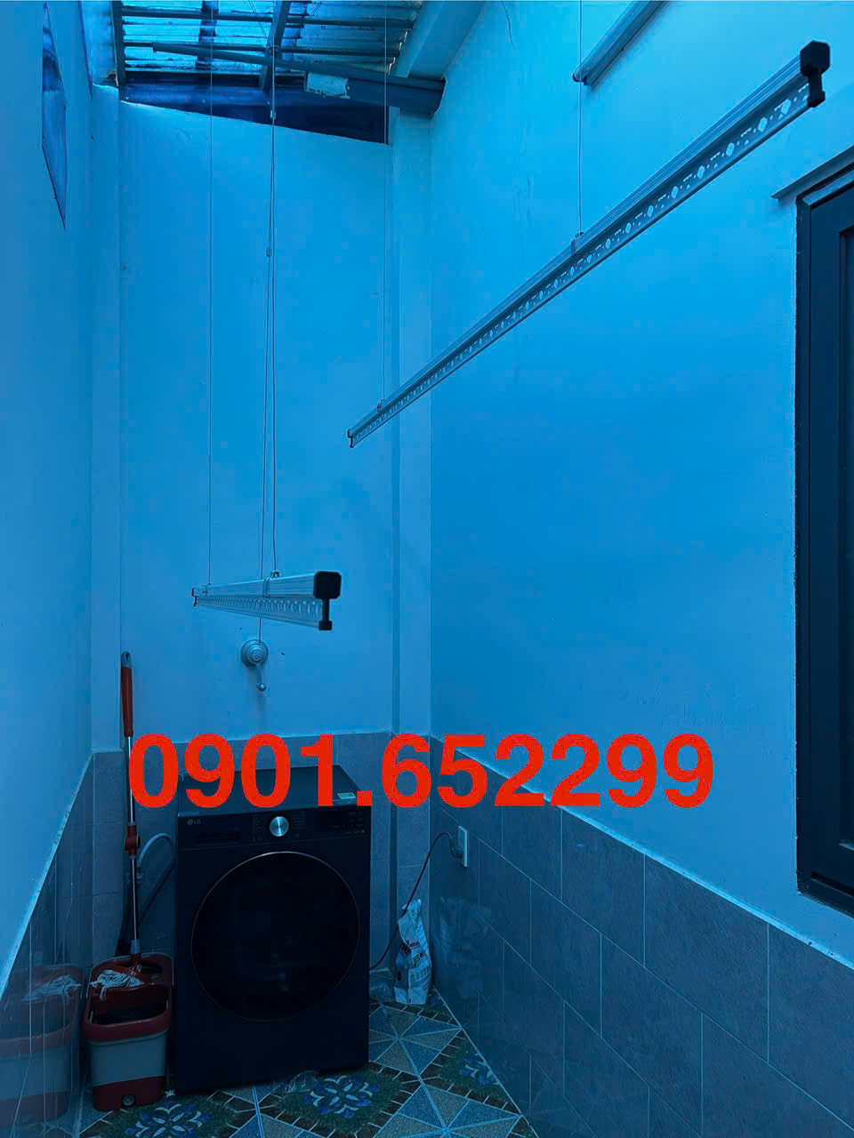 Giàn phơi gắn trần loại nào tốt nhất