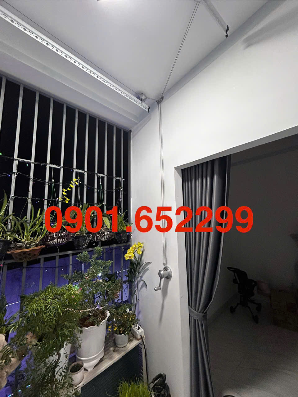 Giàn phơi gắn trần cho nhà cải tạo