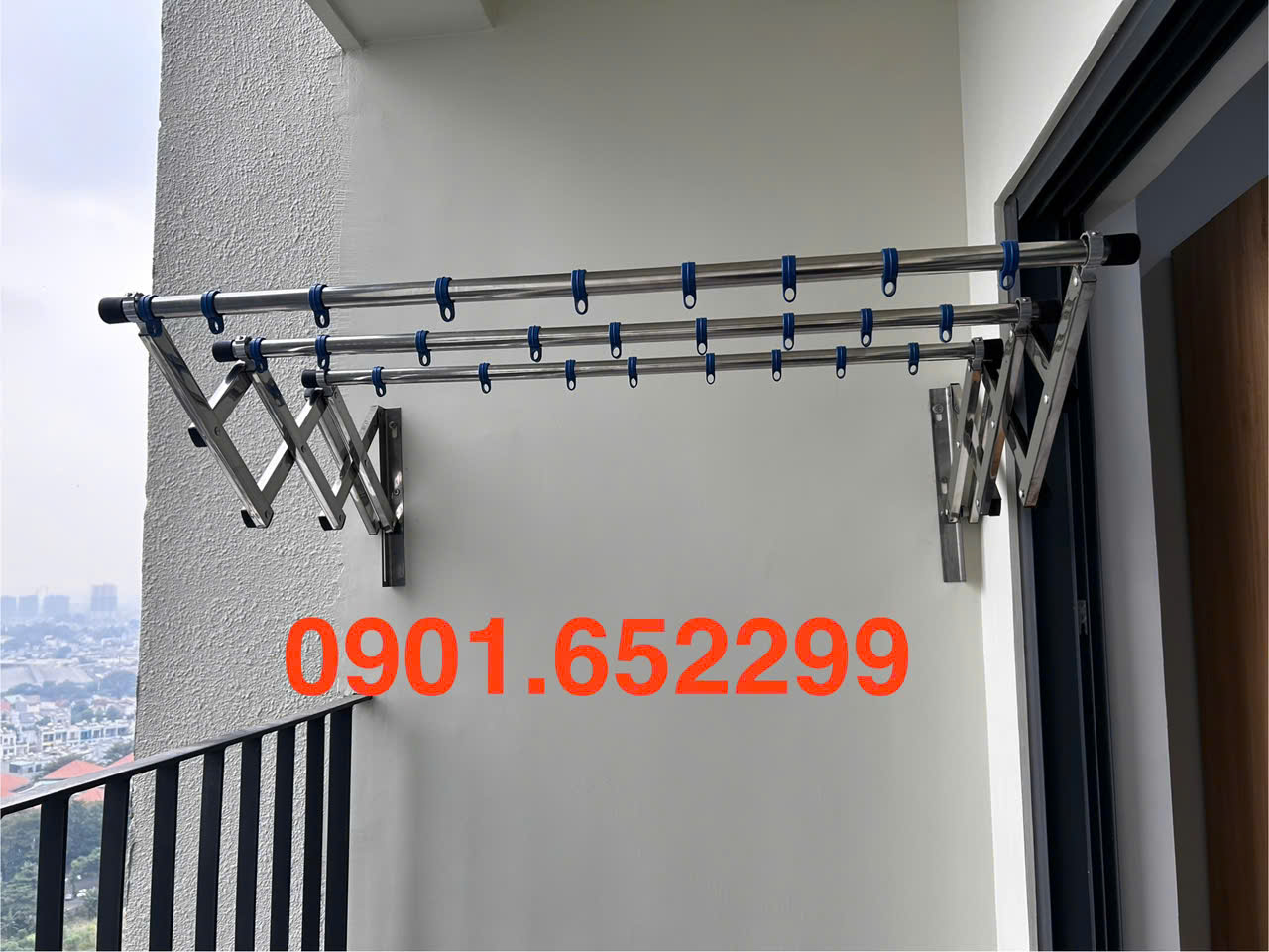 Giàn phơi gắn tường Inoc