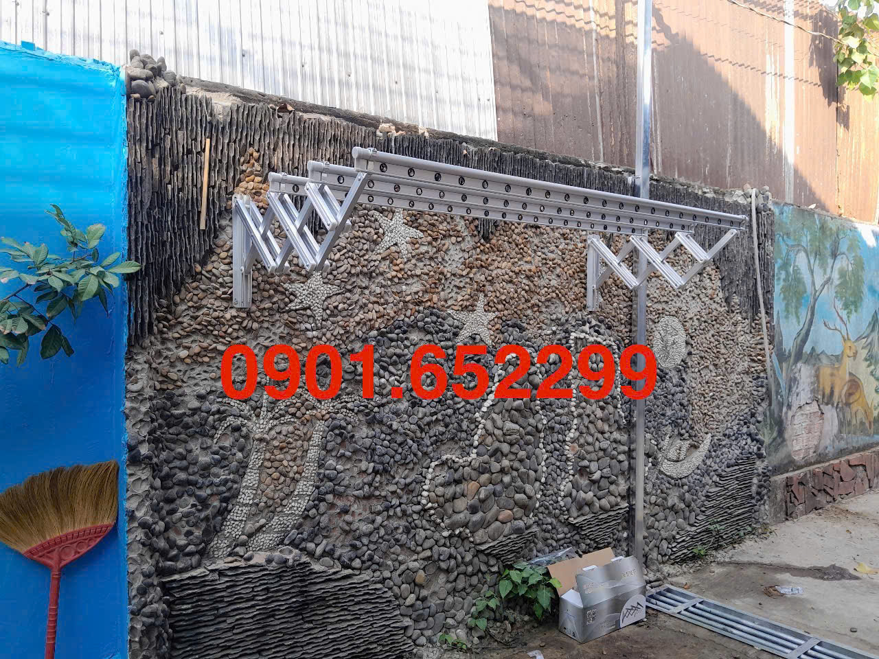 Giàn phơi gắn tường ngoài trời có tốt không