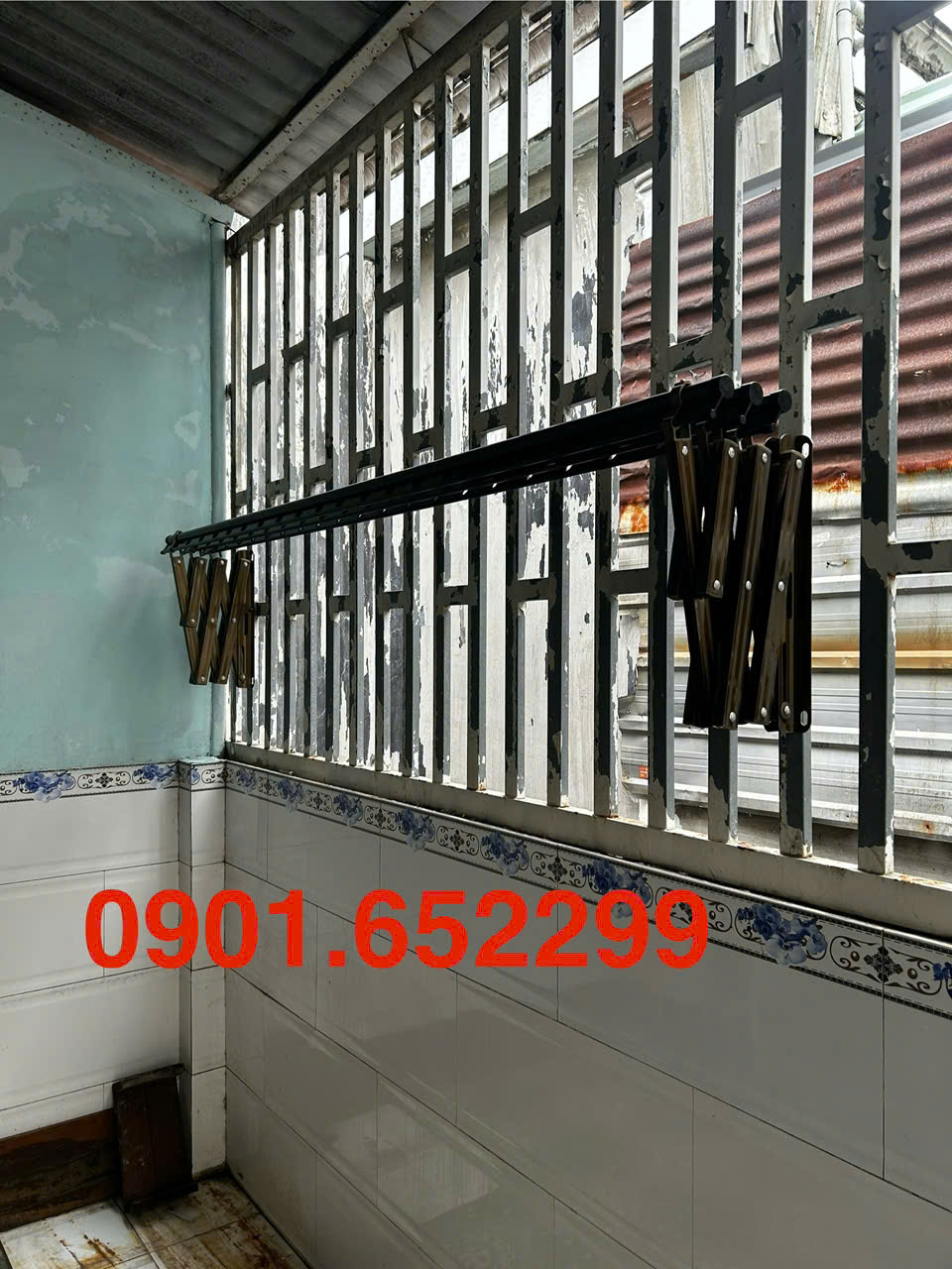 Giàn phơi gắn tường phường Trảng Dài -Đồng Nai