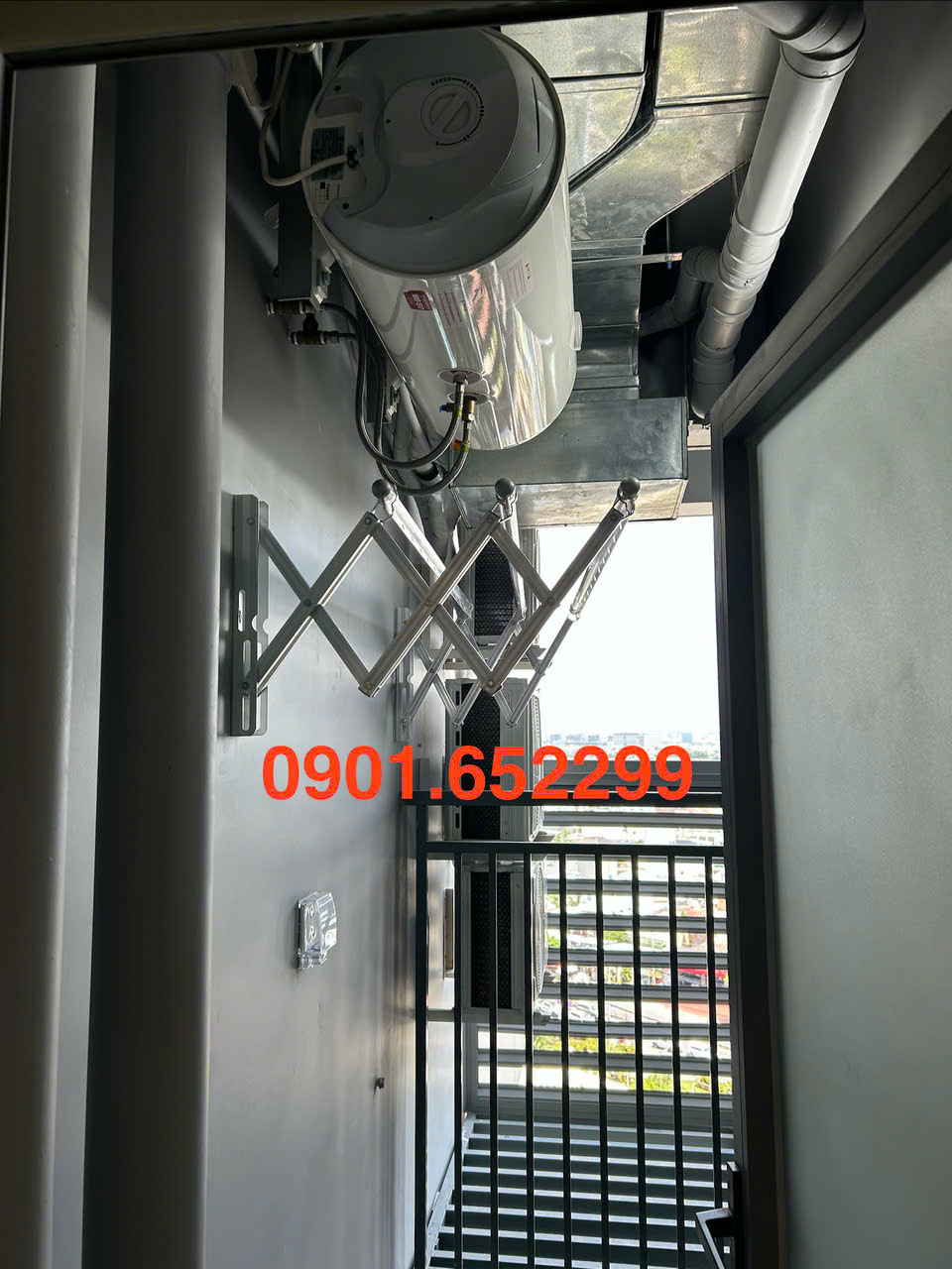 Giàn phơi gắn tường thông minh Đồng Nai ,tiết kiệm diện tích