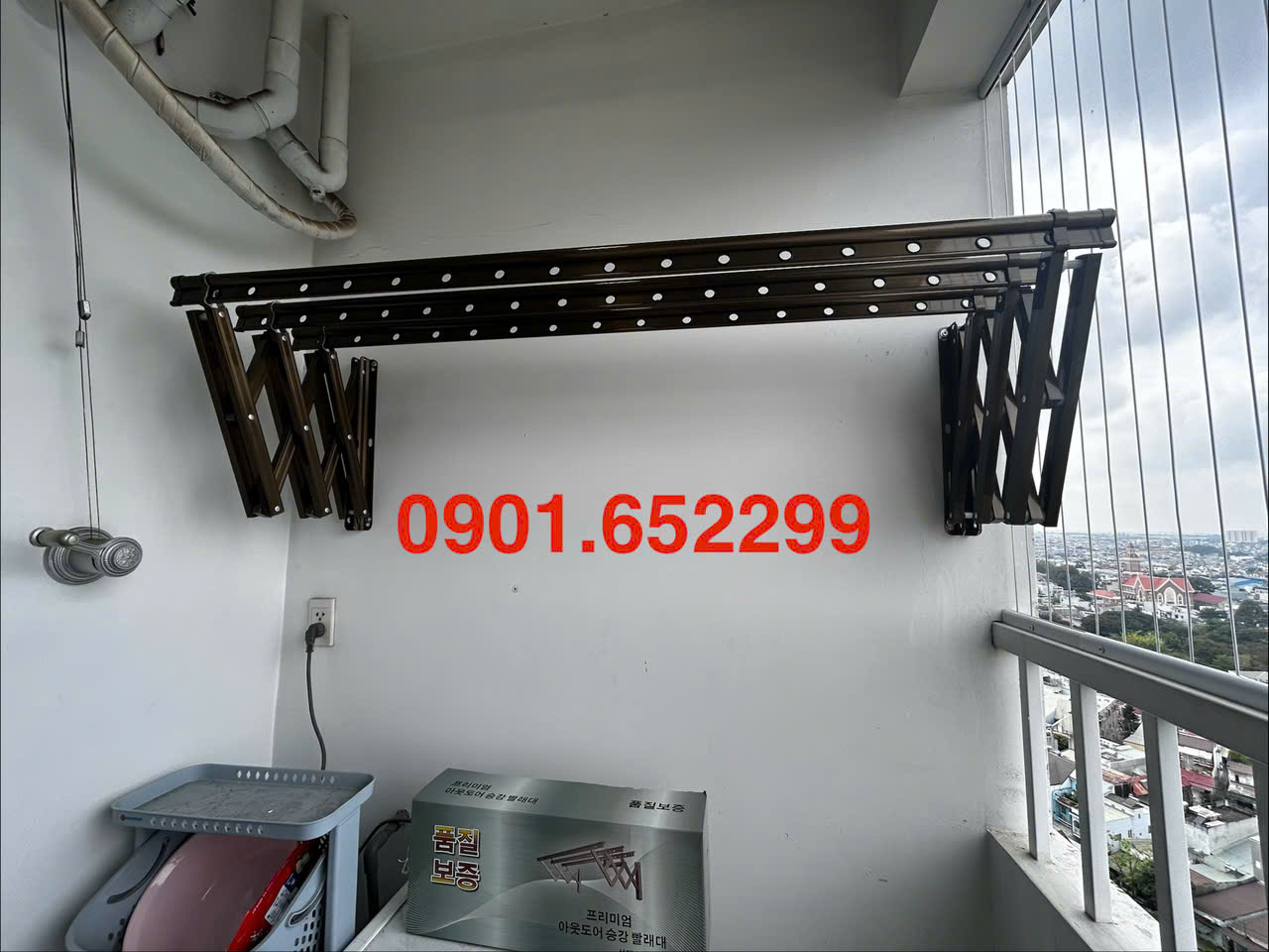 Giàn phơi gắn tường thông minh tại Biên Hòa ,tiết kiệm diện tích