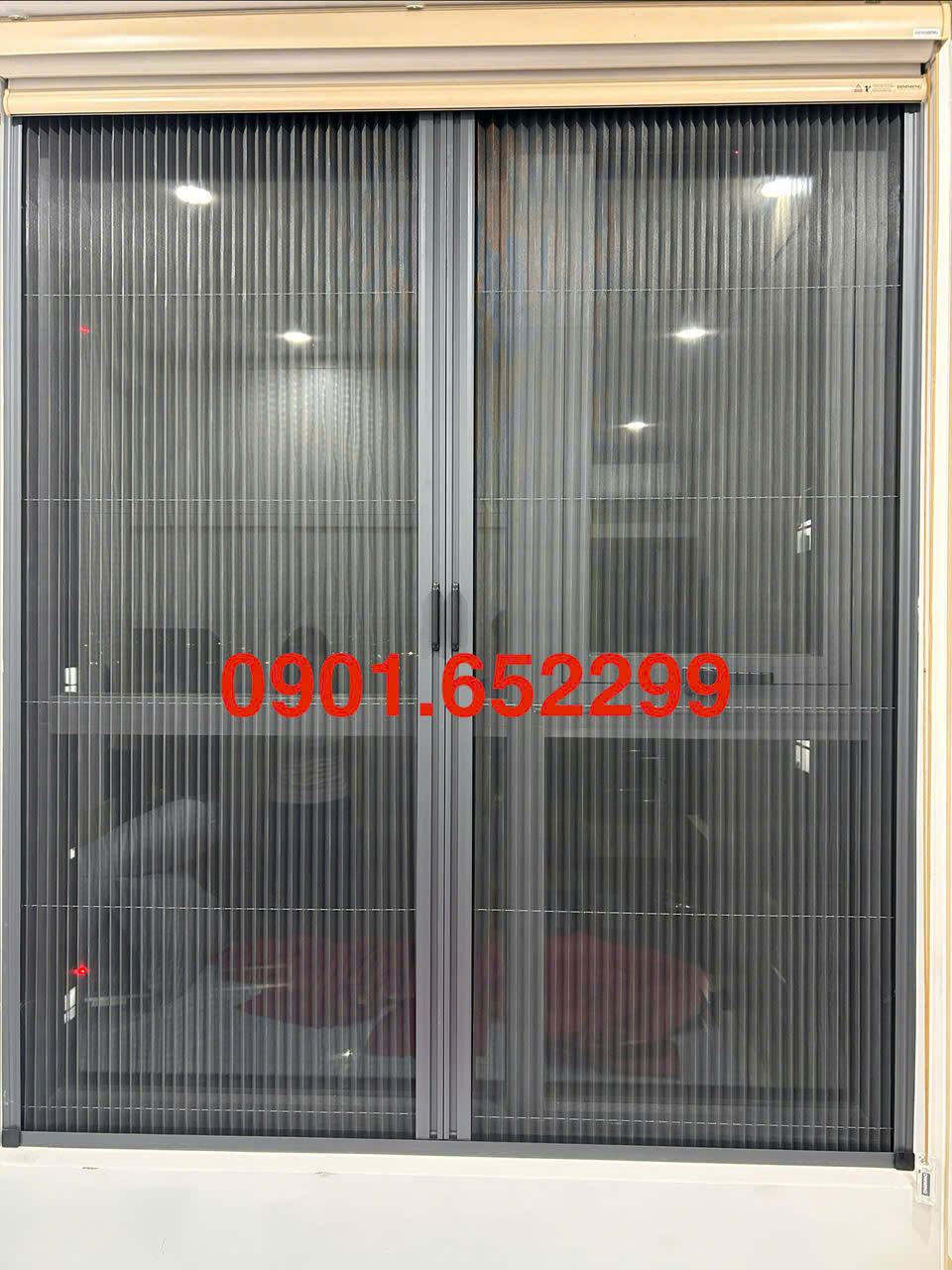 Lắp đặt cửa lưới chống muỗi tại Vinhomes quận 9 , giá xưởng