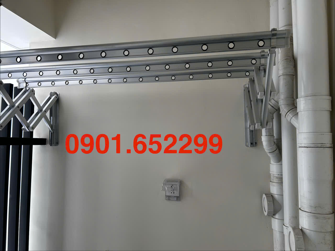 Lắp đặt giàn phơi gắn tường tại khu dân cư Bửu Long