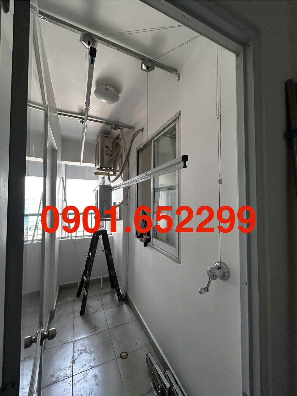 Thi công giàn phơi gắn trần chung cư Sơn An