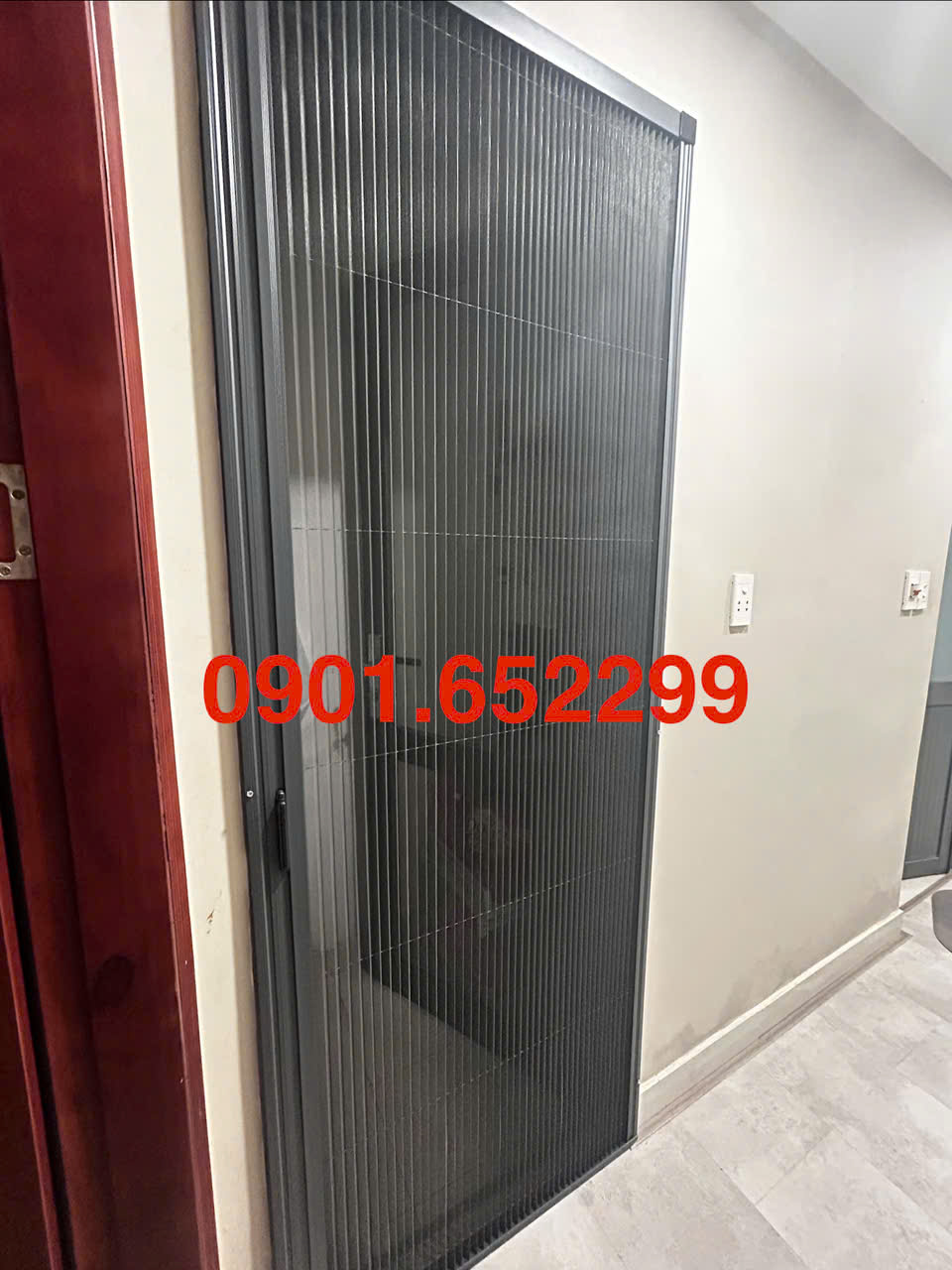 Thi công ,lắp đặt cửa lưới chống muỗi chung cư Pegasus