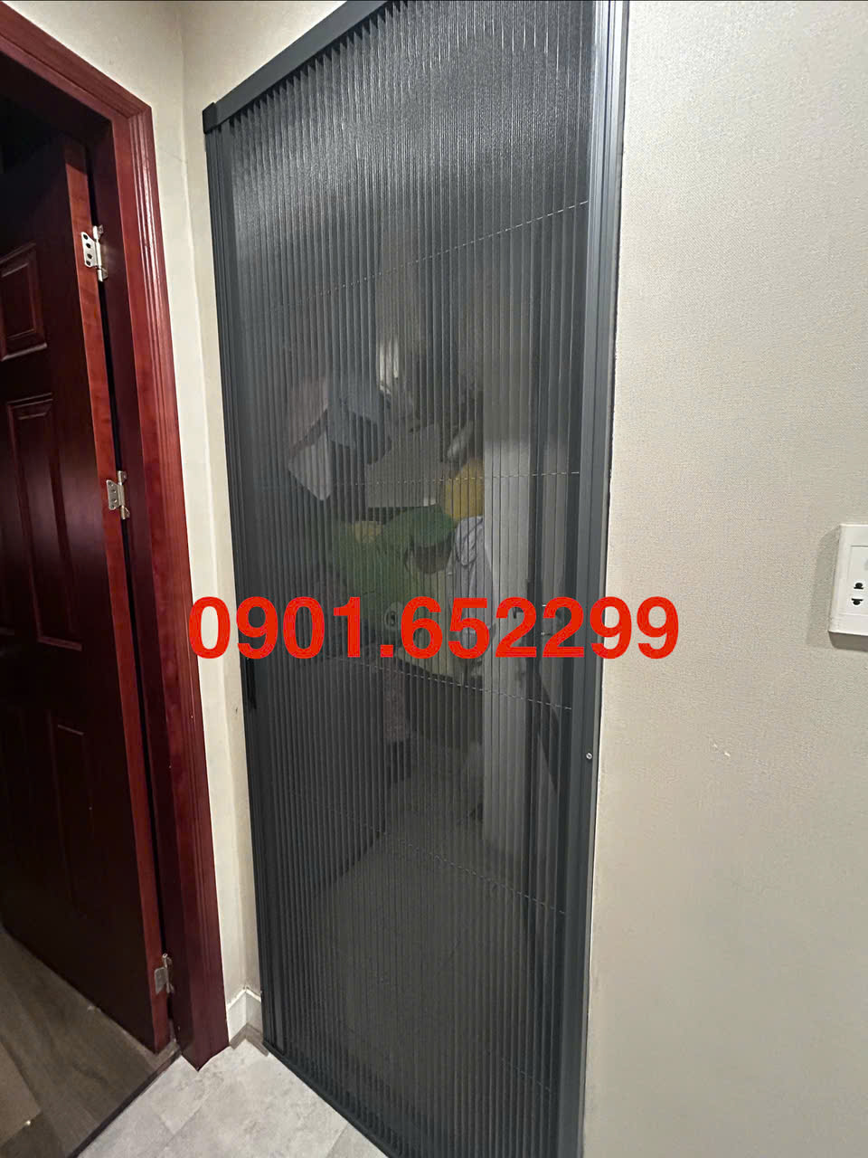 Thi công cửa lưới chống muỗi chung cư Pegasus Plaza