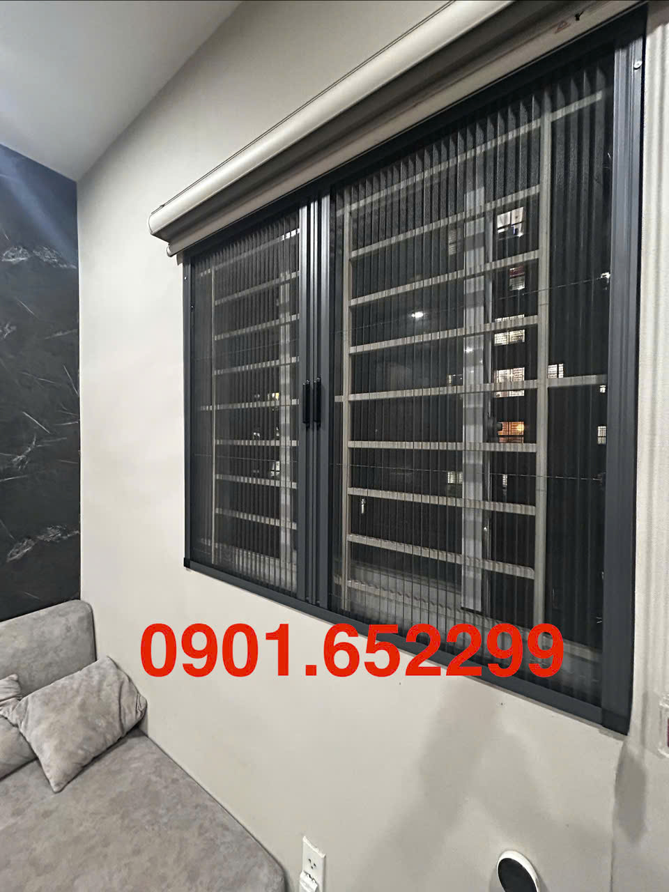 Thi công,lắp đặt cửa lưới chống muỗi tại Aqua City