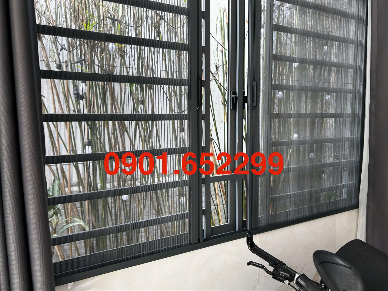 Thi công,lắp đặt cửa lưới chống muỗi tại Aqua City