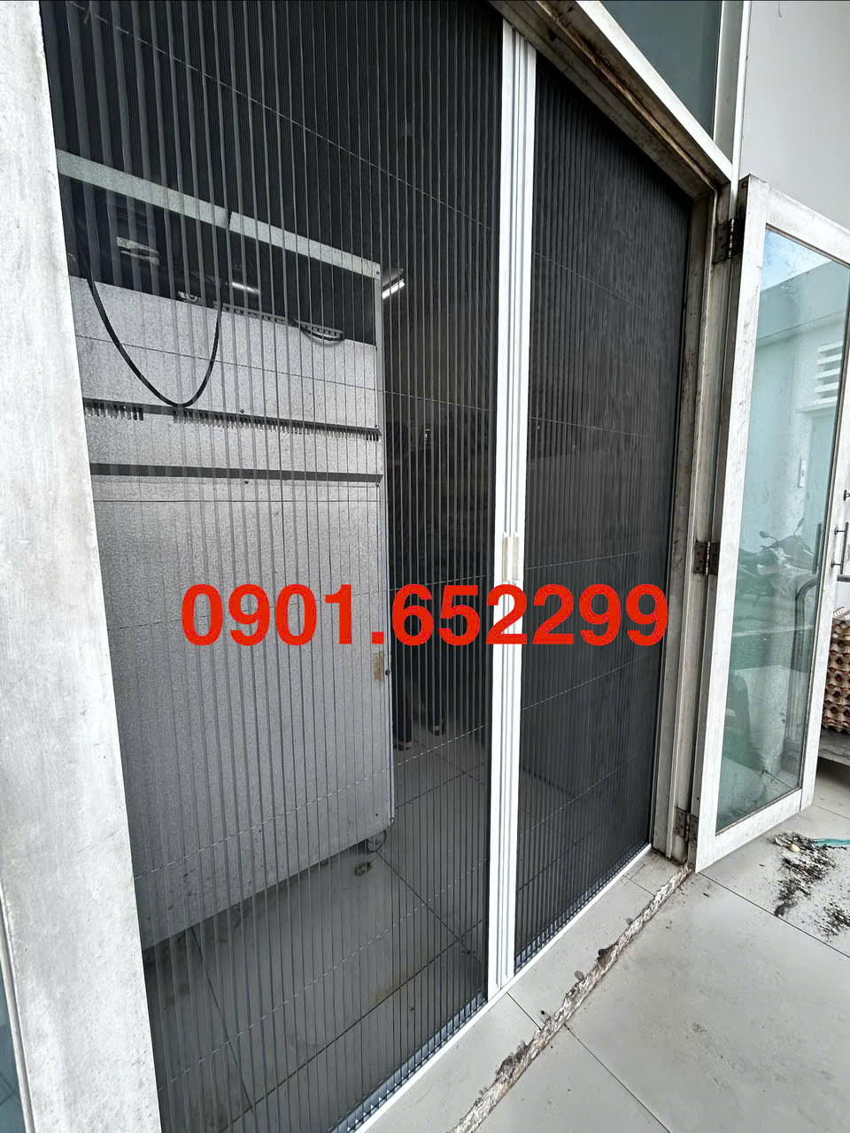 Thi công ,lắp đặt cửa lưới chống muỗi tại Long Thành