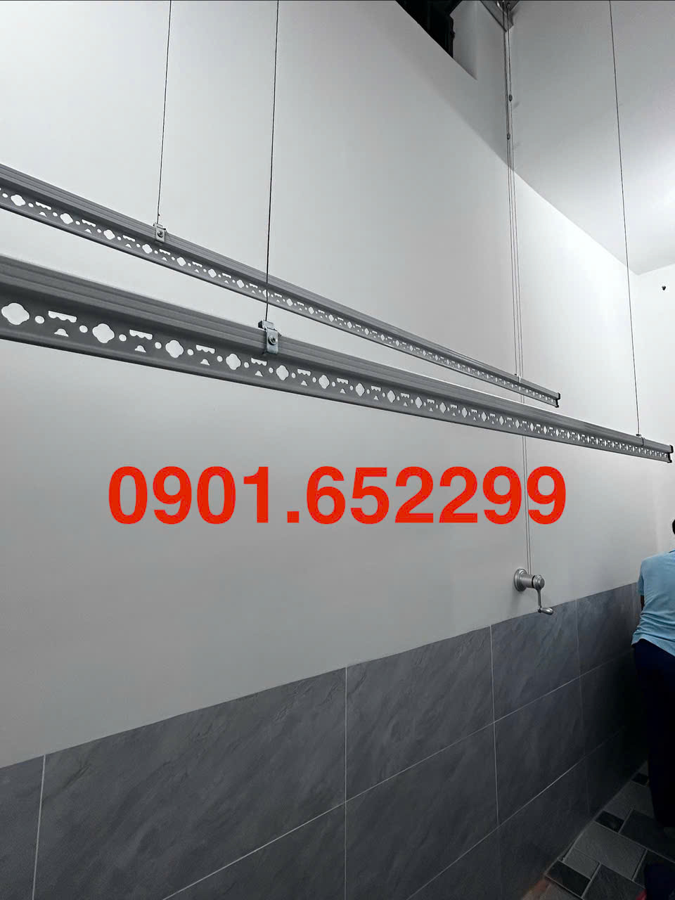 Thi công ,lắp đặt giàn phơi gắn trần tại Aqua City