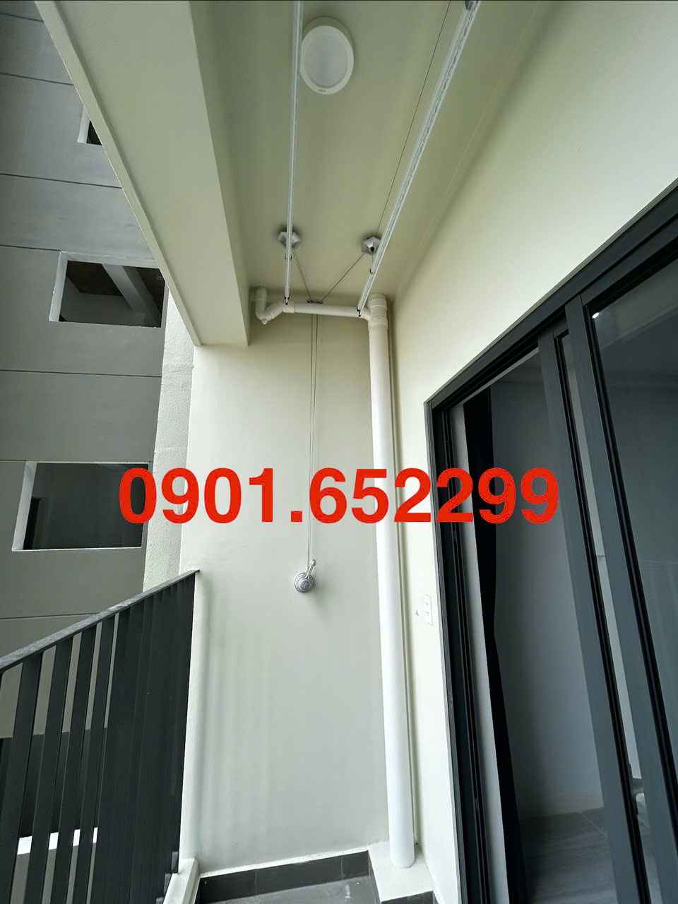 Thi công ,lắp đặt giàn phơi gắn trần tại chung cư A1/A2