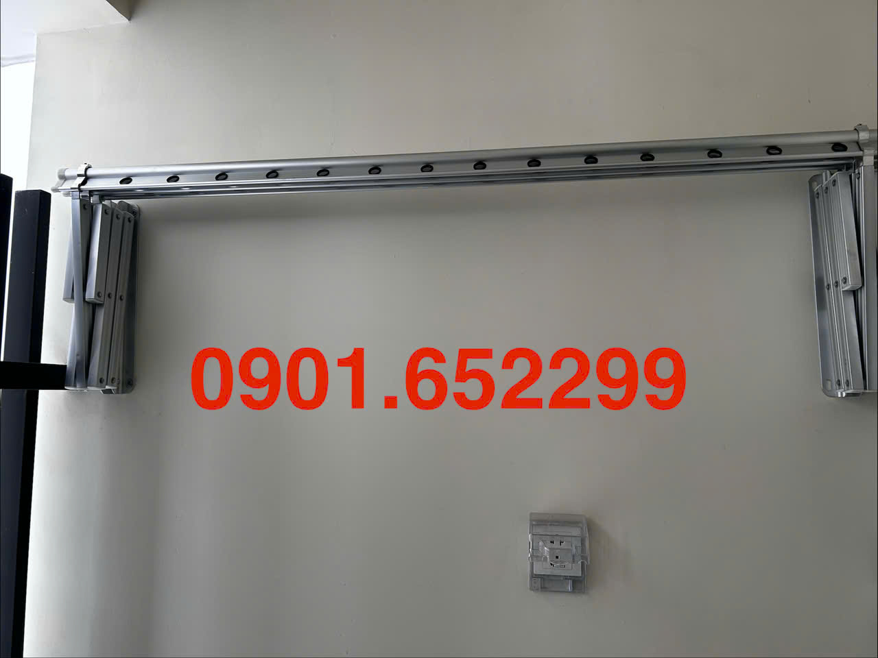 Thi công ,lắp đặt giàn phơi gắn tường tại Aqua City