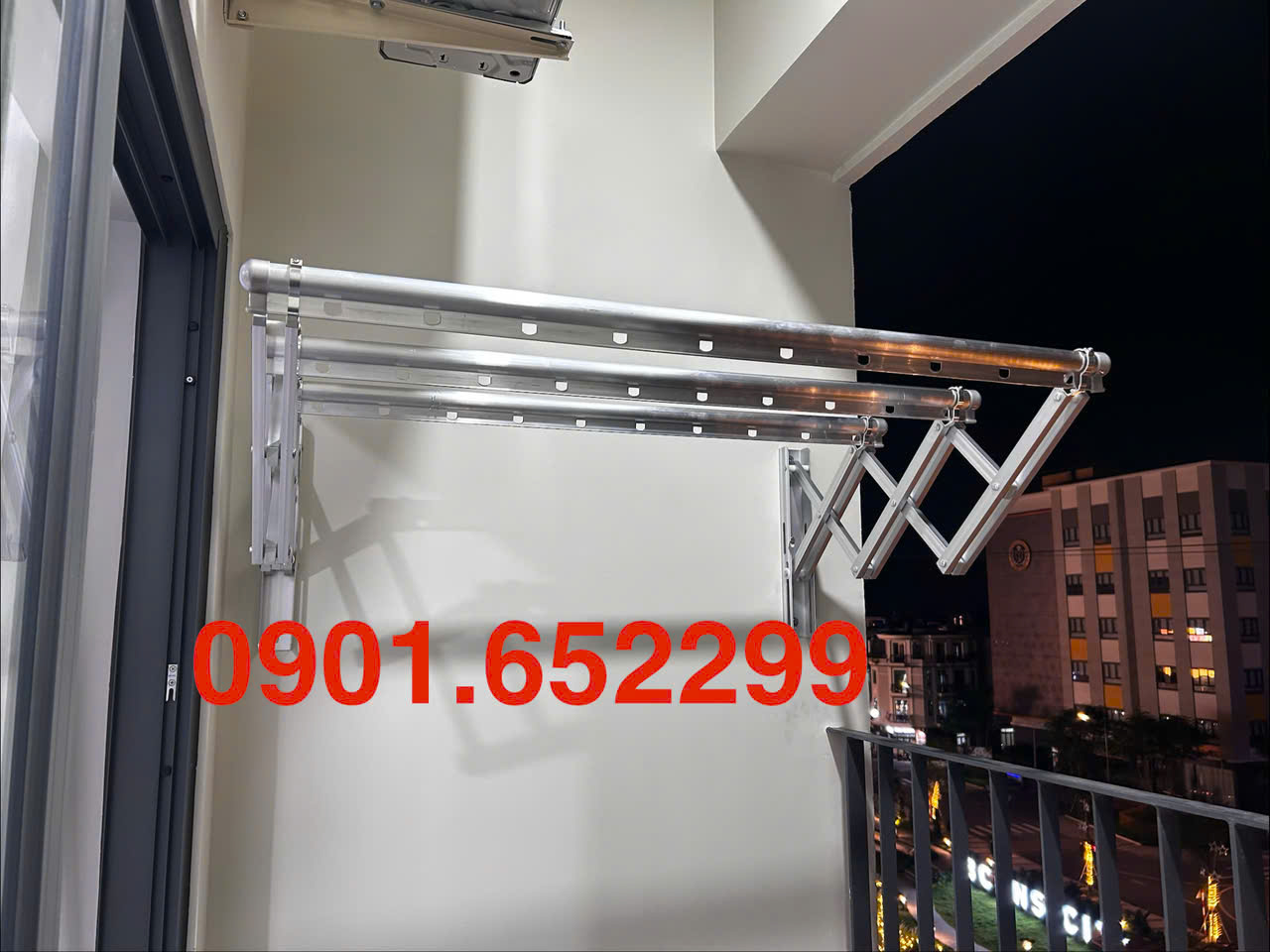 Thi công ,lắp đặt giàn phơi gắn tường tại chung cư B1/B2