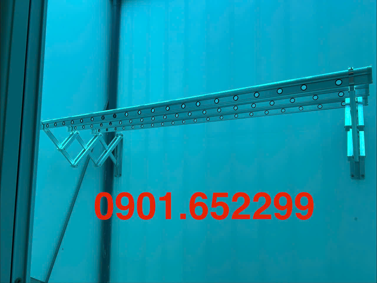 Thi công ,lắp đặt giàn phơi gắn tường tại Long Thành