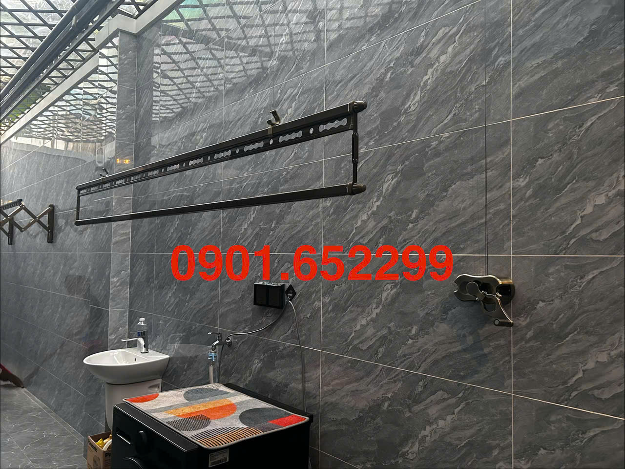 Thi công ,lắp đặt giàn phơi thông minh tại Aqua City