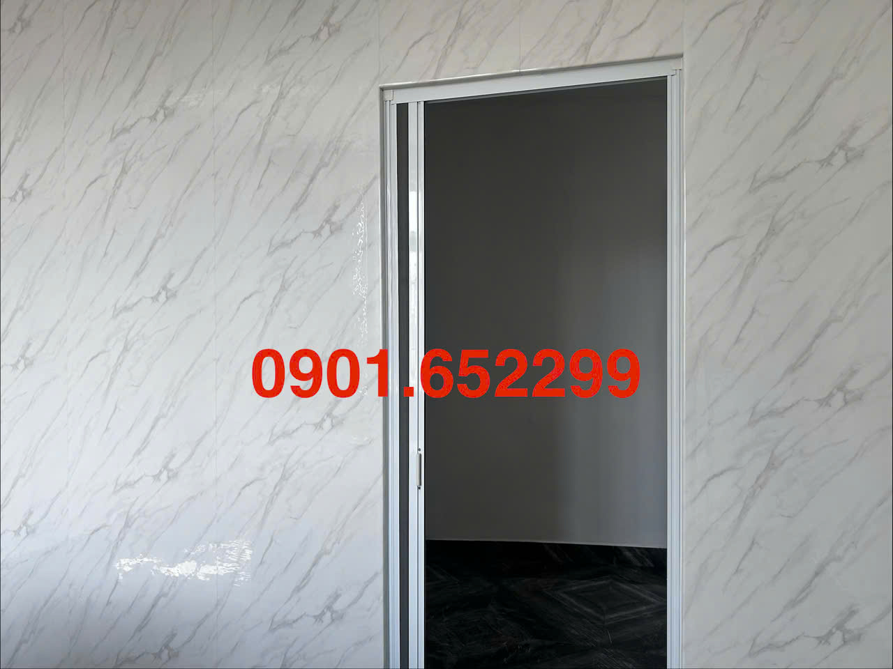 Thi công ,lắp đặt vách ngăn lạnh rèm tổ ong tại Bến Gỗ