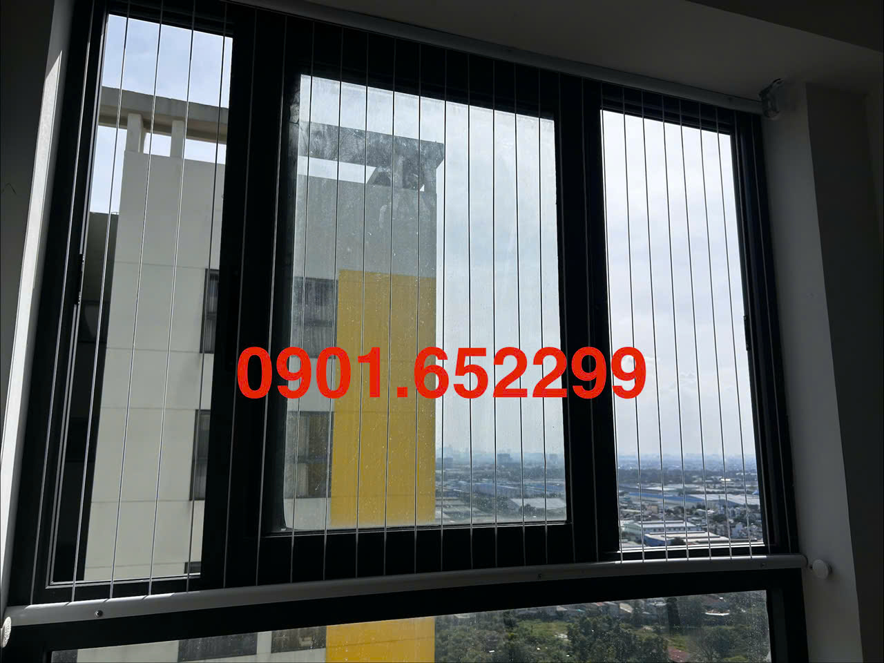 Thi công lưới an toàn ban công tại chung cư A1/A2