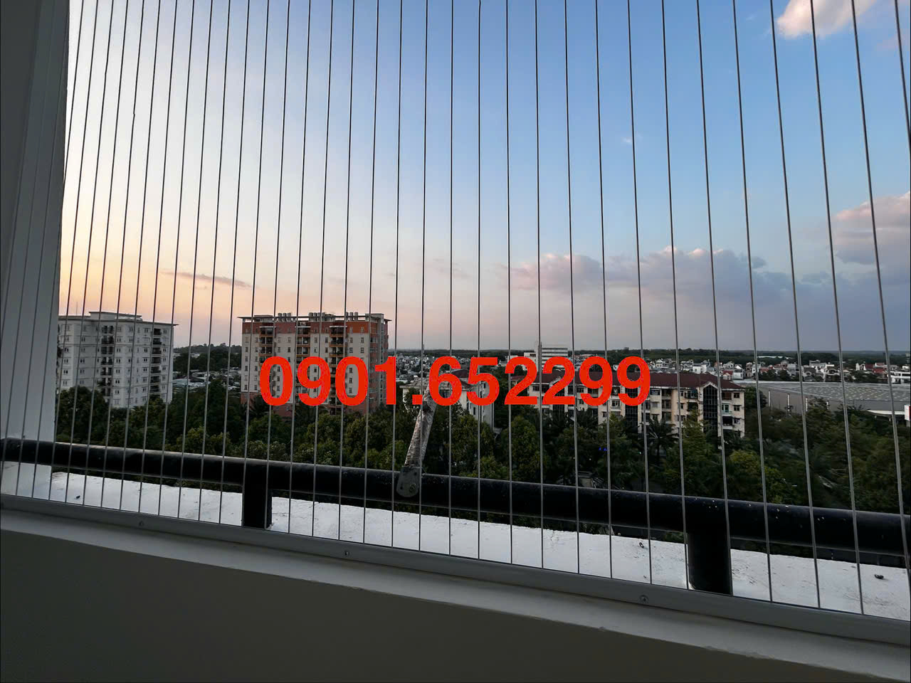 Thi công lưới an toàn ban công chung cư B1/B2