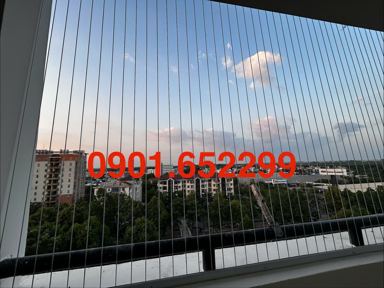 Thi công lưới an toàn ban công chung cư B1/B2