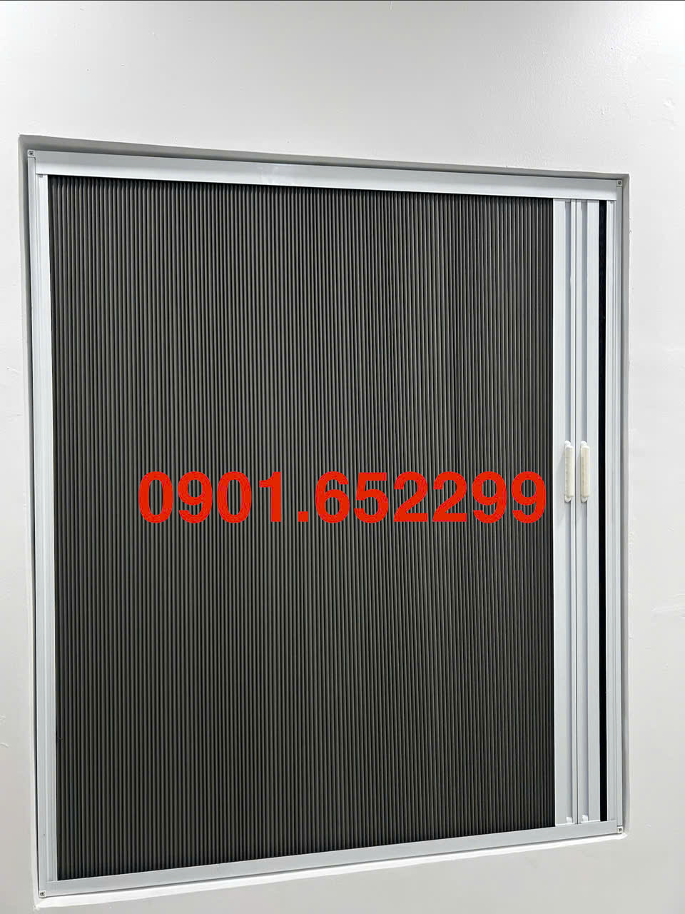 Thi công vách ngăn lạnh rèm tổ ong tại nhơn trạch