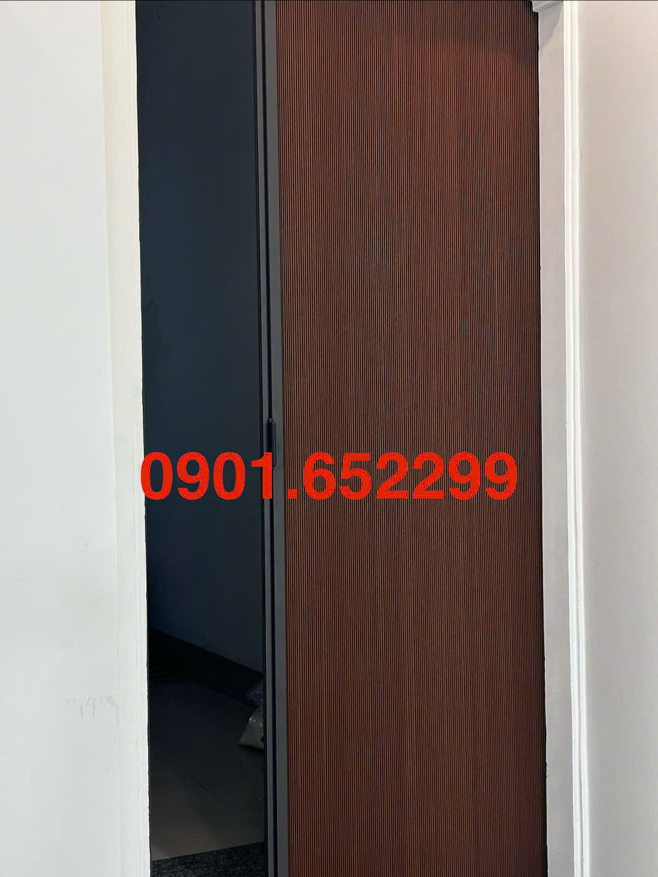 Thi công vách ngăn lạnh rèm tổ ong tại nhơn trạch