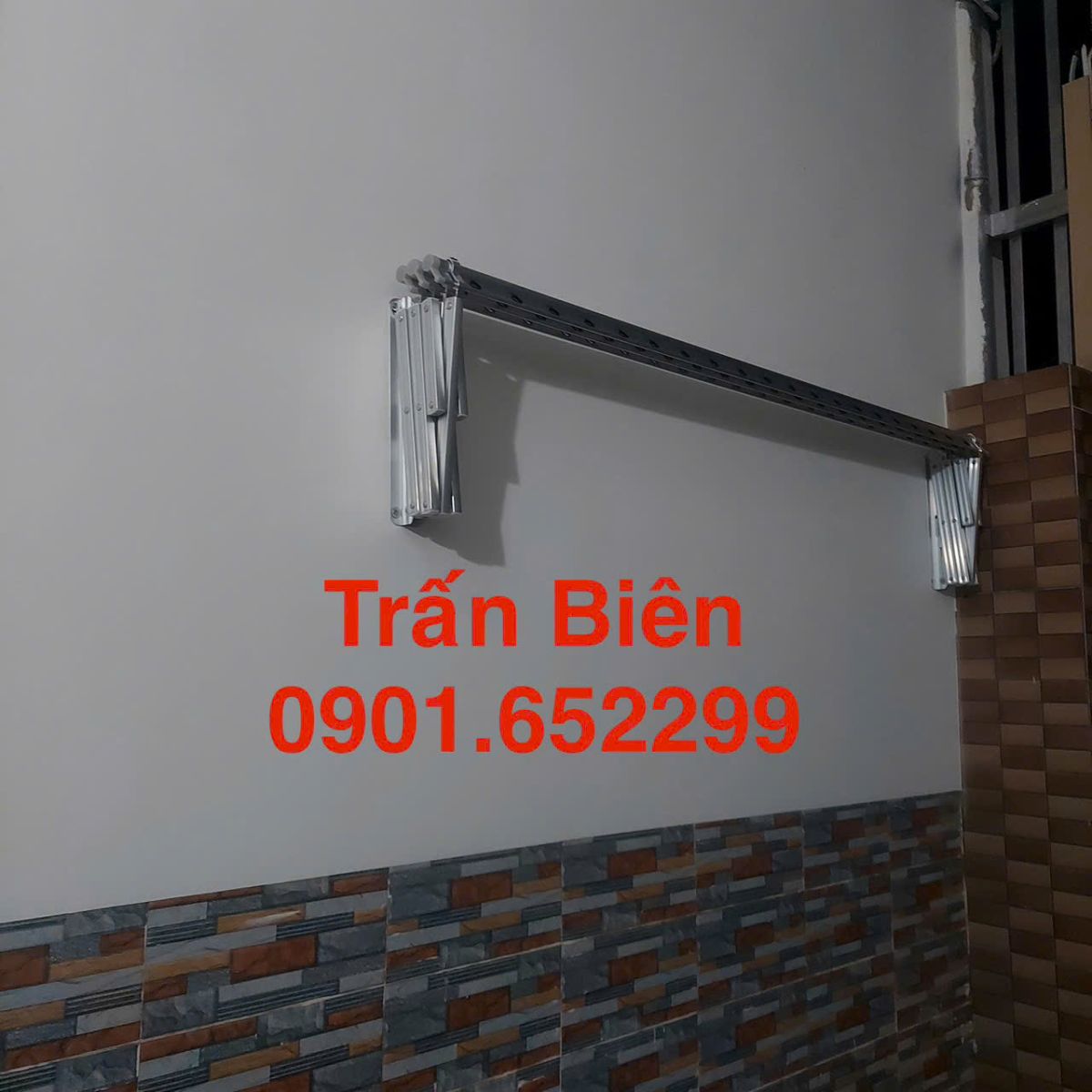 Giàn phơi gắn tường tại Phường Trấn Biên