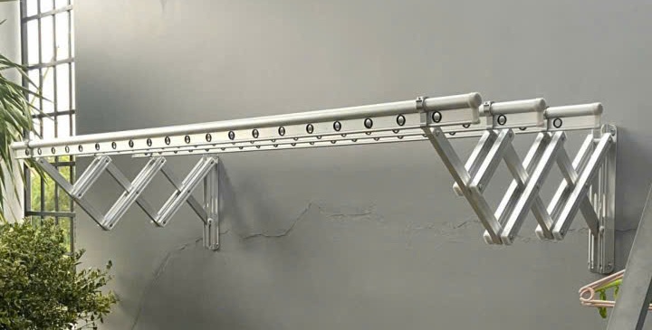 Thi Công Giàn phơi gắn tường tại Bình Dương 