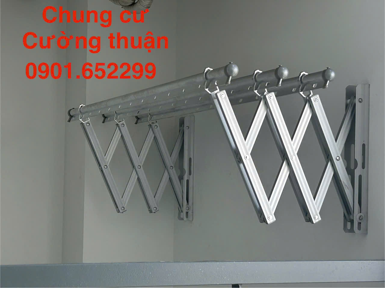 Giàn phơi gắn tường chung cư Cường Thuận