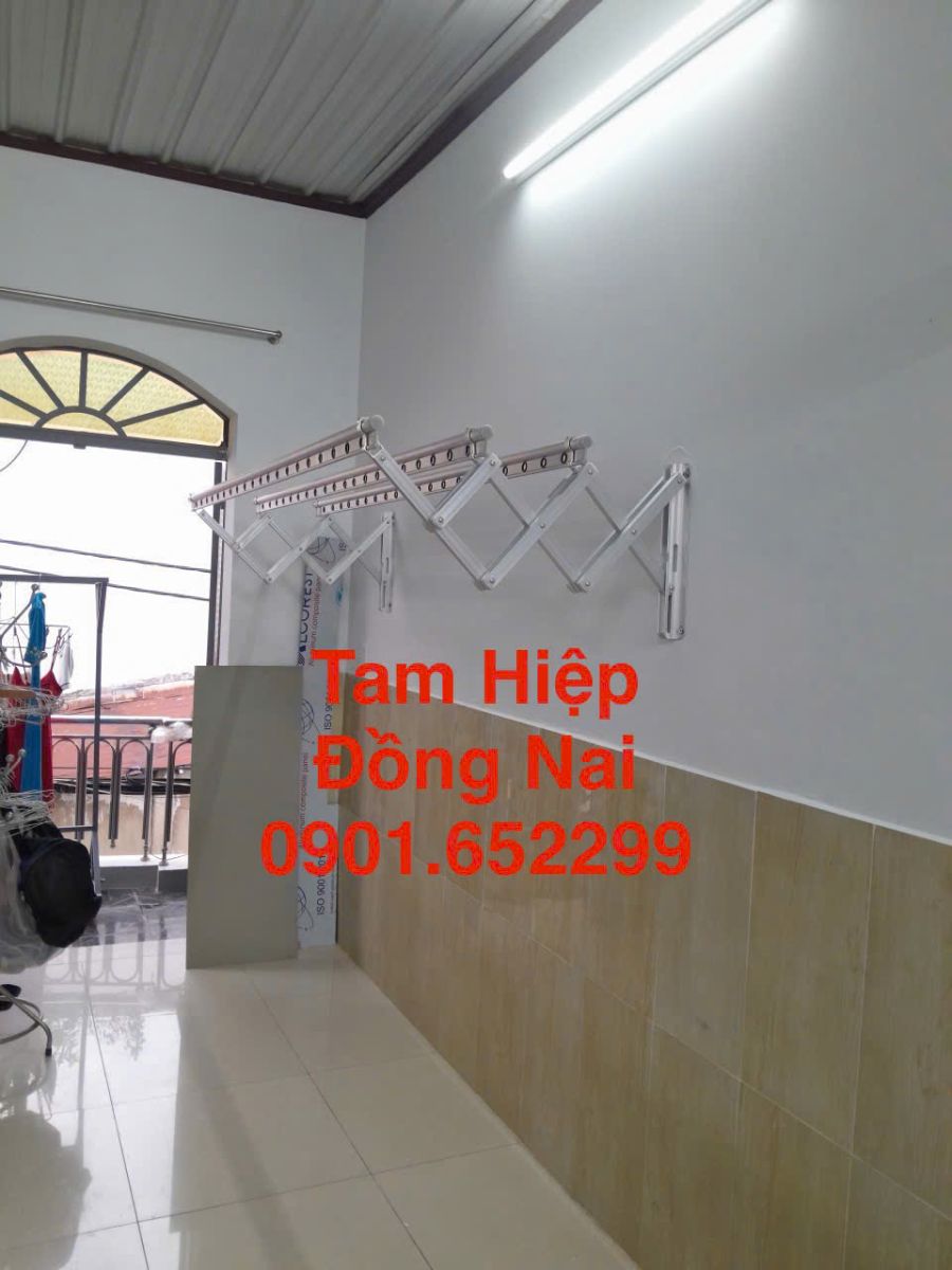 Giàn phơi gắn tường Tam Hiệp Đồng Nai