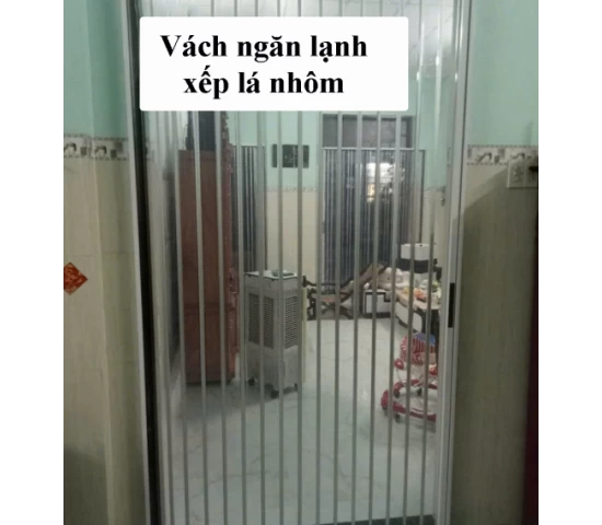 Vách ngăn lạnh xếp lá nhựa